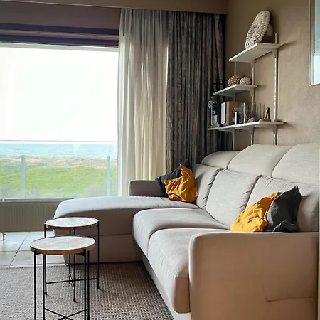 Appartement Superbe Avec Magnifique Vue Sur La Mer. De Panne